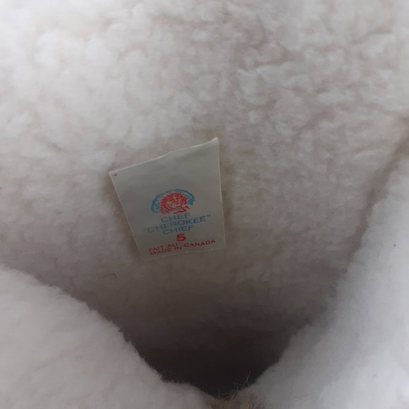VINTAGE MUKLUK FUR TRIM SHERPA LINED SNAP BUTTON NATIVE COLDWEATHER SNOW BOOT 5 - Picture 8 of 11